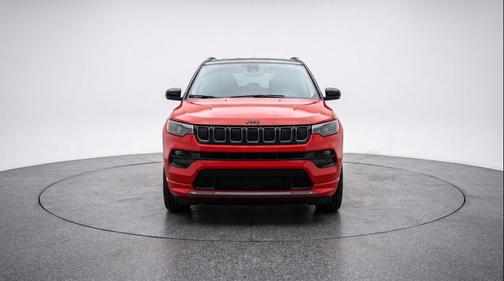 Red Hot Pearlcoat 2025 Jeep Compass Latitude