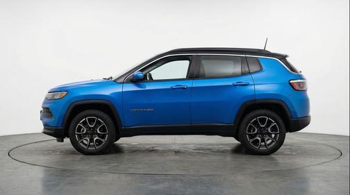 Hydro Blue Pearlcoat 2025 Jeep Compass Trailhawk