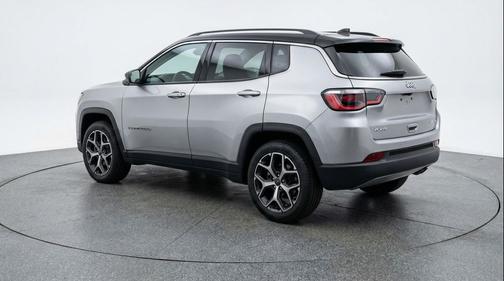Silver Zynith Metallic Clearcoat 2025 Jeep Compass Limited