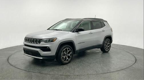 Silver Zynith Metallic Clearcoat 2025 Jeep Compass Limited