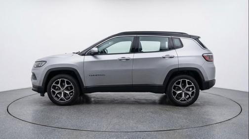 Silver Zynith Metallic Clearcoat 2025 Jeep Compass Limited