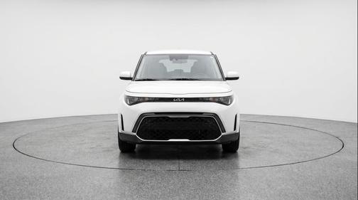 Snow White Pearl 2025 Kia Soul LX