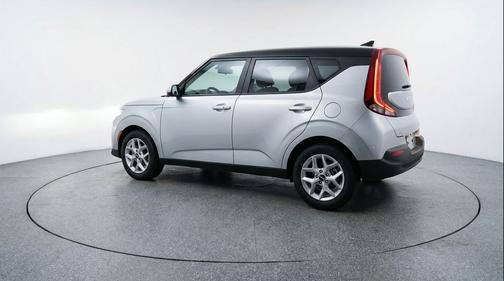 Steel Gray 2025 Kia Soul LX