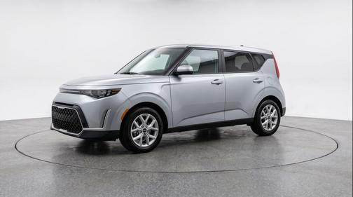 Steel Gray 2025 Kia Soul LX