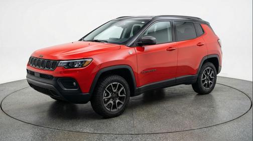 Red Hot Pearlcoat 2025 Jeep Compass Trailhawk