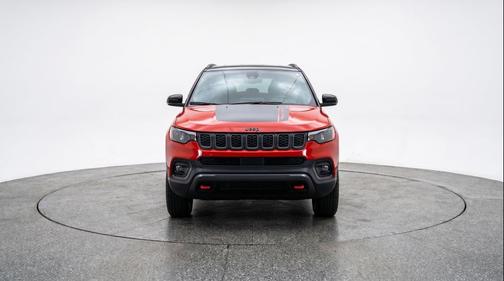 Red Hot Pearlcoat 2025 Jeep Compass Trailhawk