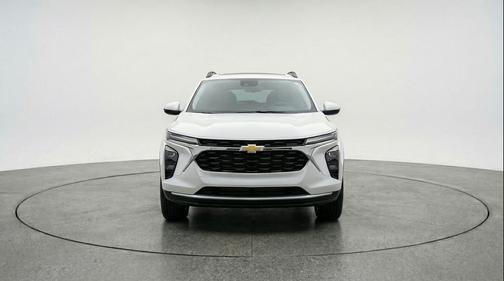 Summit White 2025 Chevrolet Trax LT