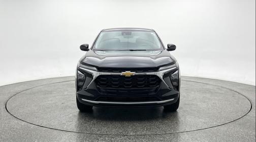 Mosaic Black Metallic 2025 Chevrolet Trax LT