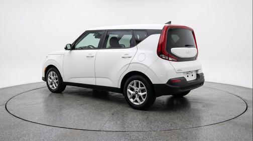 Snow White Pearl 2025 Kia Soul LX