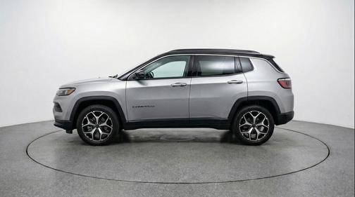 Silver Zynith Metallic Clearcoat 2025 Jeep Compass Limited