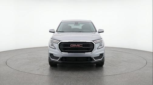 Sterling Gray Metallic 2024 GMC Terrain SLE