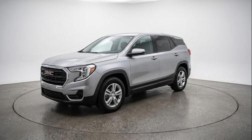 Sterling Gray Metallic 2024 GMC Terrain SLE