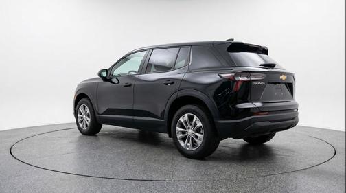 Mosaic Black Metallic 2025 Chevrolet Equinox 1LT