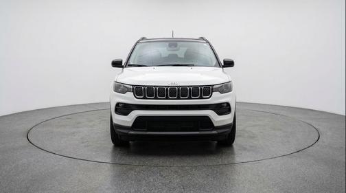 Bright White Clearcoat 2025 Jeep Compass Limited