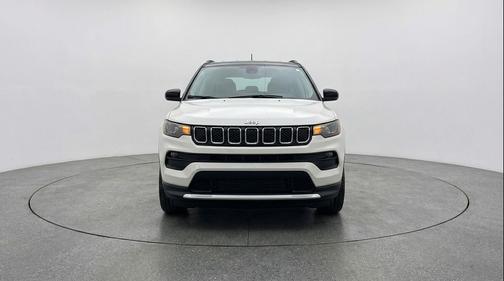 Bright White Clearcoat 2025 Jeep Compass Limited