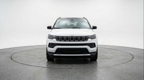 Bright White Clearcoat 2025 Jeep Compass Limited
