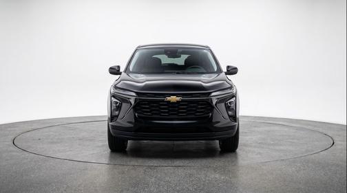 Mosaic Black Metallic 2025 Chevrolet Trax LT