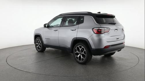 Silver Zynith Metallic Clearcoat 2025 Jeep Compass Limited