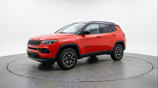 Red Hot Pearlcoat 2025 Jeep Compass Trailhawk