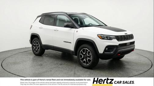 Bright White Clearcoat 2025 Jeep Compass Trailhawk