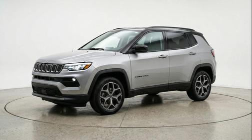 Silver Zynith Metallic Clearcoat 2025 Jeep Compass Limited