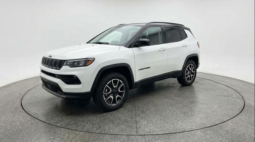 Bright White Clearcoat 2025 Jeep Compass Trailhawk