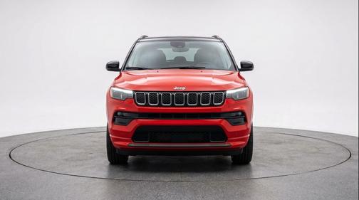 Red Hot Pearlcoat 2025 Jeep Compass Limited