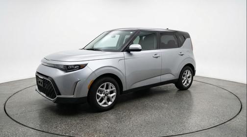 Steel Gray 2025 Kia Soul LX