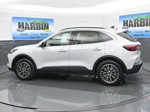 2025 Ford Escape PHEV SE