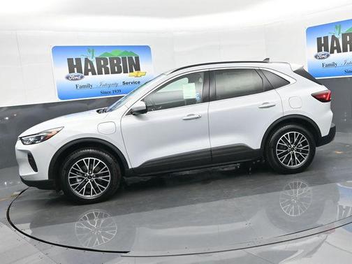 2025 Ford Escape PHEV SE