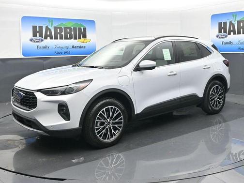 2025 Ford Escape PHEV SE
