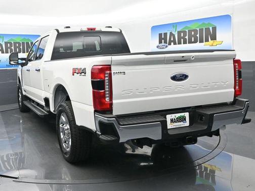 Star White Metallic Tri-Coat 2026 Ford F-250 Lariat