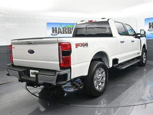 Star White Metallic Tri-Coat 2026 Ford F-250 Lariat