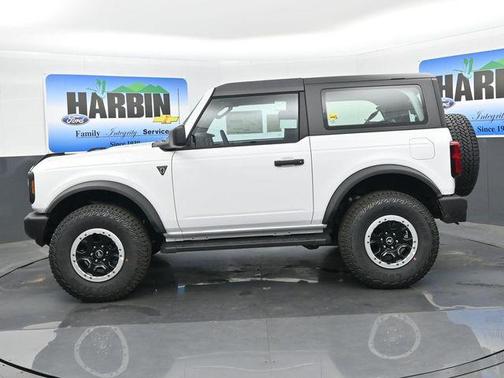 Oxford White 2026 Ford Bronco Base