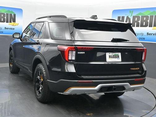 Agate Black Metallic 2026 Ford Explorer Tremor