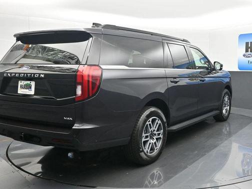 2025 Ford Expedition Max Active 4x2