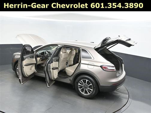 2020 Lincoln Nautilus Standard