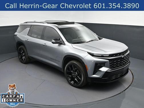 Sterling Gray Metallic 2024 Chevrolet Traverse RS