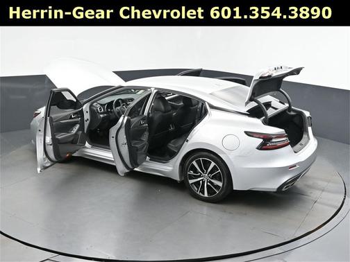 2022 Nissan Maxima SV Xtronic CVT