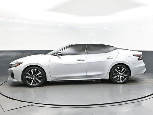 2022 Nissan Maxima SV Xtronic CVT
