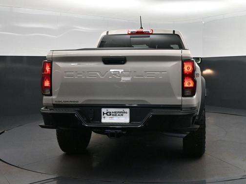 Summit White 2026 Chevrolet Colorado Trail Boss