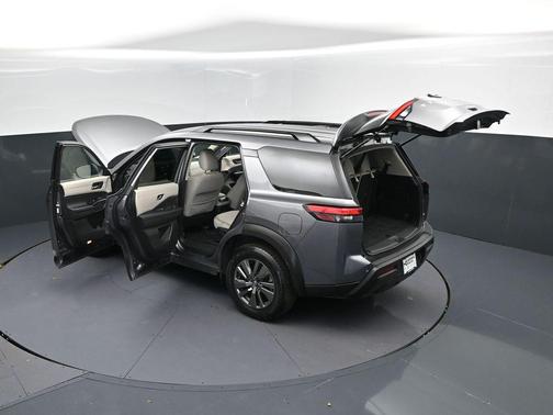 2022 Nissan Pathfinder SV 2WD