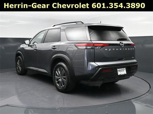 2022 Nissan Pathfinder SV 2WD