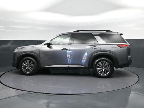 2022 Nissan Pathfinder SV 2WD