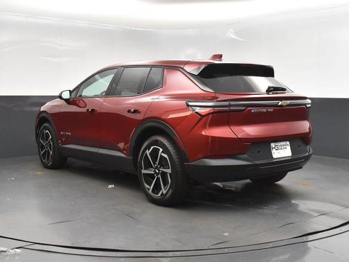 Radiant Red Tintcoat 2026 Chevrolet Equinox EV LT