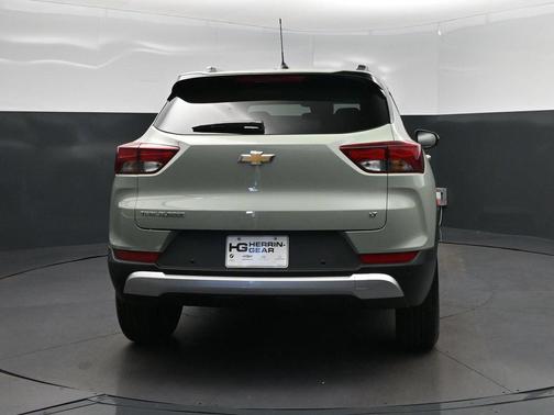 Cacti Green 2026 Chevrolet Trailblazer LT
