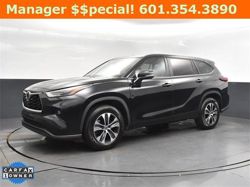 2023 Toyota Highlander XLE