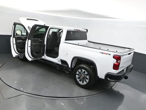 2024 Chevrolet Silverado 2500 Custom