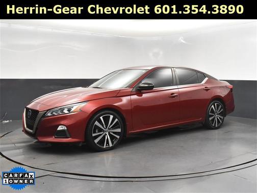 2022 Nissan Altima SR FWD