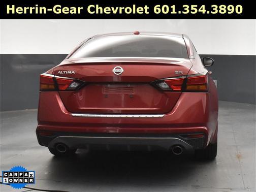 2022 Nissan Altima SR FWD